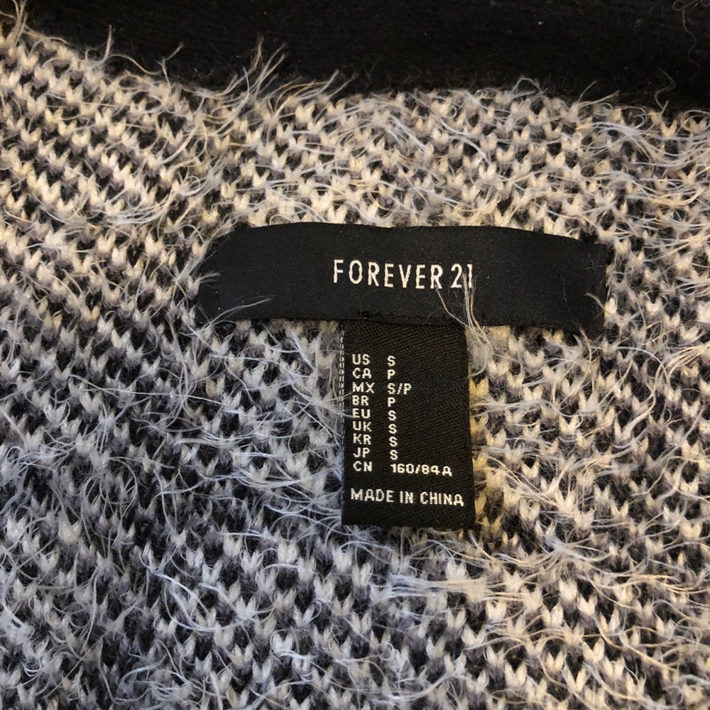 Soft patterned Jacket - Picture 4 of 7